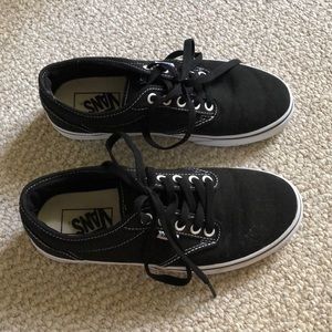 women’s black vans